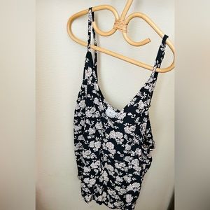 ✖️SOLD✖️Acacia Nelly top in Blossom M